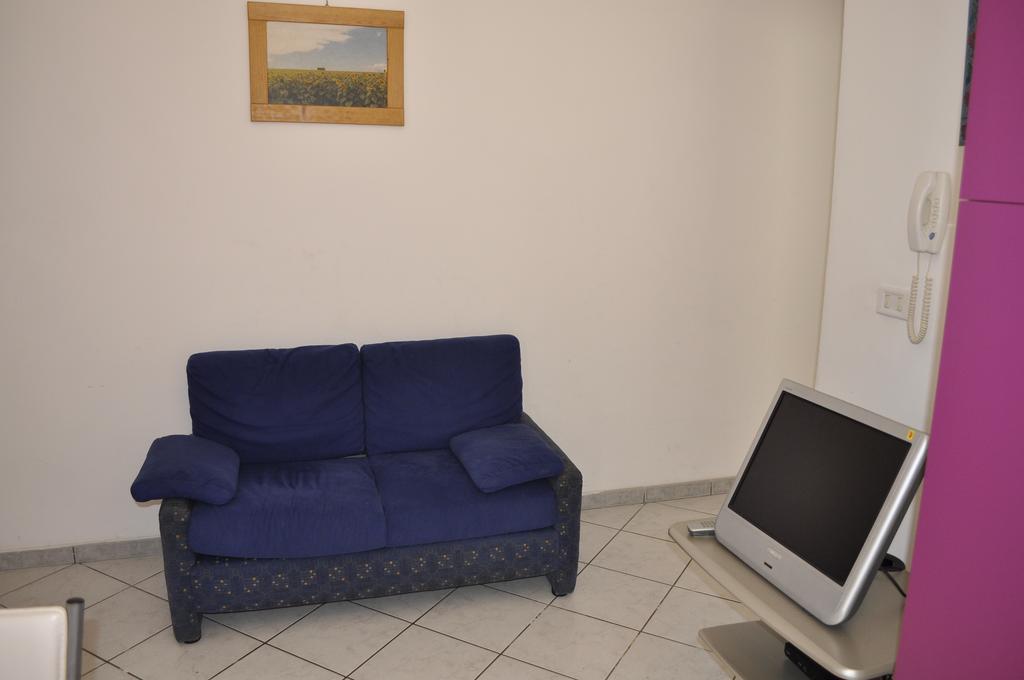 Casa Vacanza L'Aquilone Campi Salentina Exterior photo