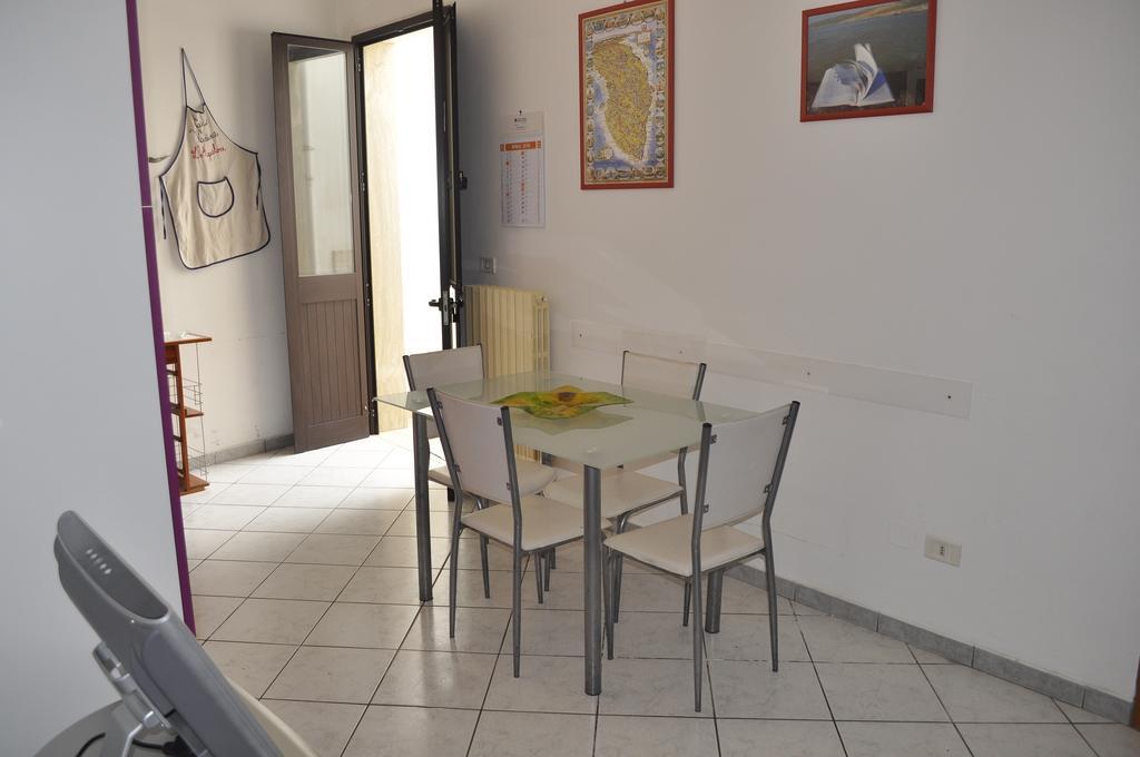 Casa Vacanza L'Aquilone Campi Salentina Exterior photo